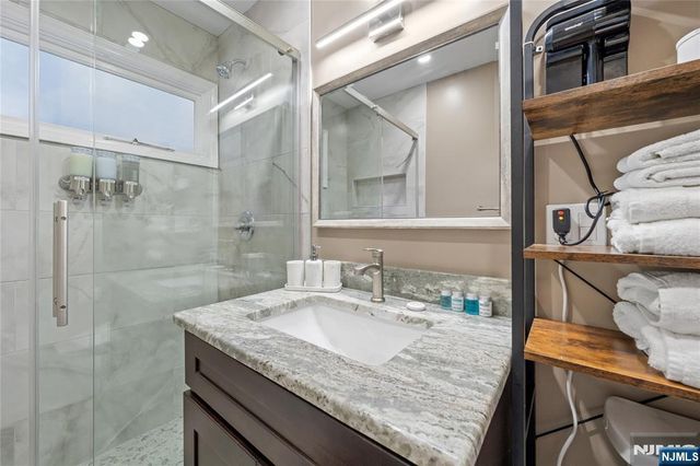 857 Avenue C, Bayonne, NJ 07002