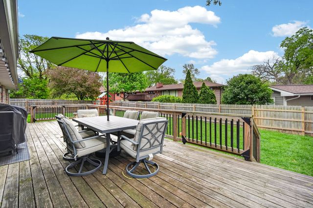 1807 75th Street, Windsor Heights, IA 50324