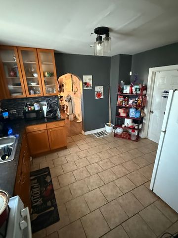7916 S Normal Avenue, Chicago, IL 60620