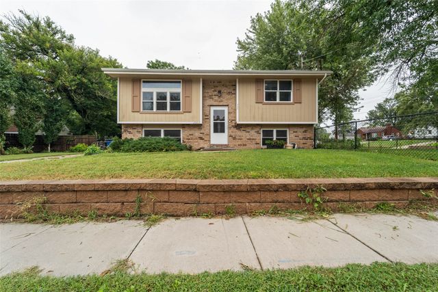 2303 47th Street, Des Moines, IA 50310