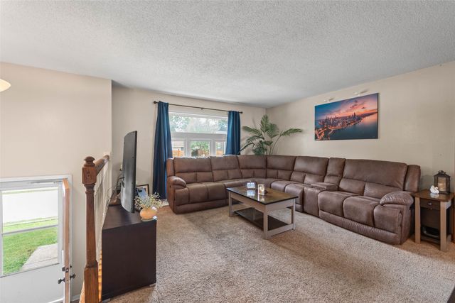 2303 47th Street, Des Moines, IA 50310