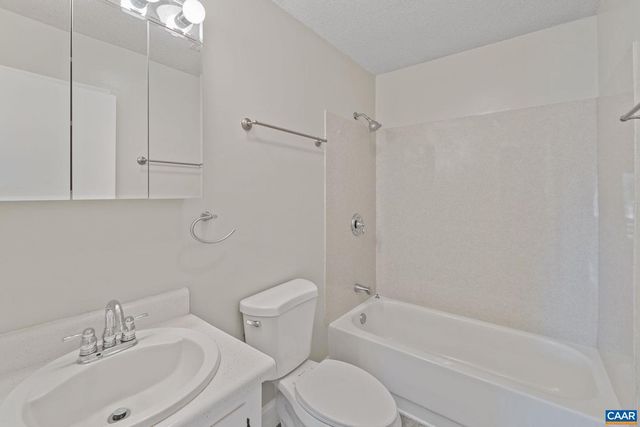 8508 DICK WOODS RD, Afton, VA 22920