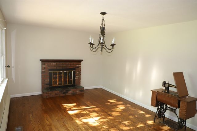 134 Peekskill Ave., Springfield, MA 01129