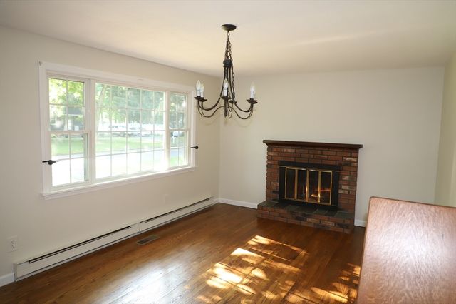 134 Peekskill Ave., Springfield, MA 01129