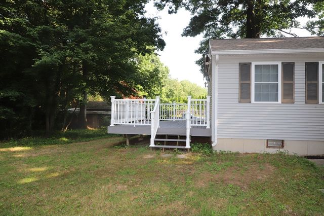 134 Peekskill Ave., Springfield, MA 01129