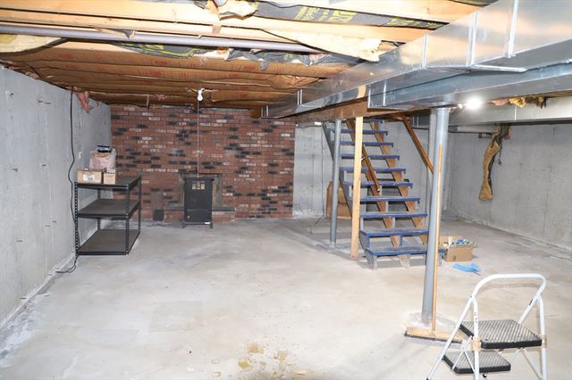 134 Peekskill Ave., Springfield, MA 01129