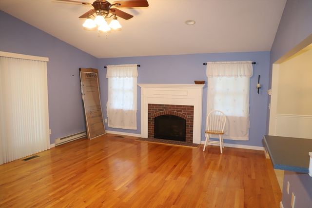 134 Peekskill Ave., Springfield, MA 01129