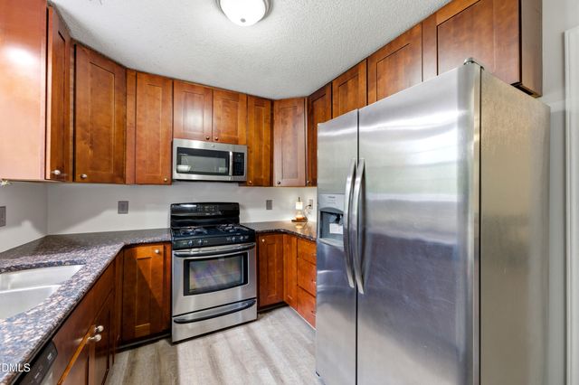 604 Vannoy Place, Fuquay Varina, NC 27526
