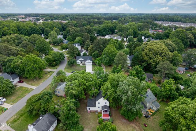 604 Vannoy Place, Fuquay Varina, NC 27526