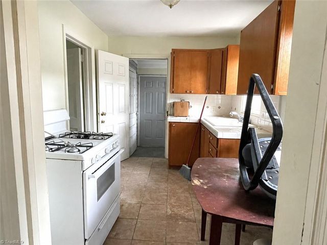 1212 Portland Street, Greensboro, NC 27403