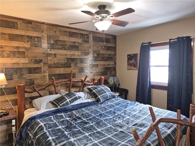 1037 6th St, Jefferson Hills, PA 15088