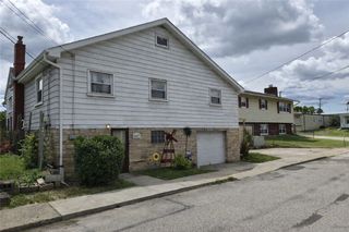 1037 6th St, Jefferson Hills, PA 15088