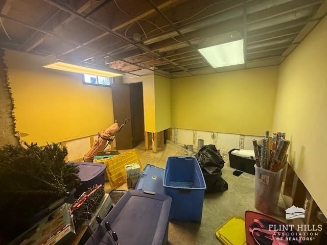 6803 Old Milford Road, Milford, KS 66514