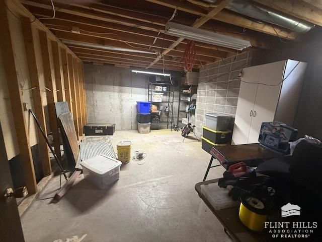 6803 Old Milford Road, Milford, KS 66514