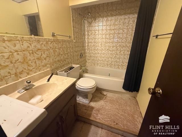 6803 Old Milford Road, Milford, KS 66514