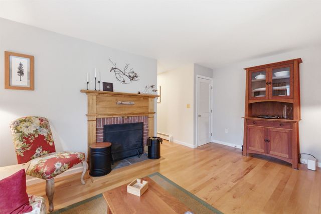 85 Townhouse Way Apt 18, Woodstock, VT 05091