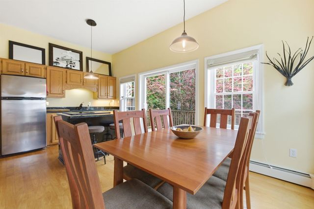 85 Townhouse Way Apt 18, Woodstock, VT 05091