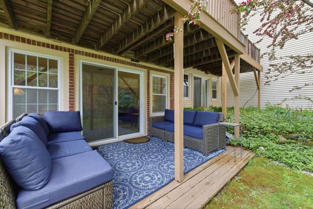 85 Townhouse Way Apt 18, Woodstock, VT 05091