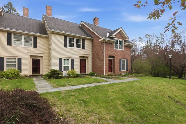 85 Townhouse Way Apt 18, Woodstock, VT 05091