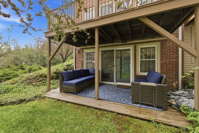 85 Townhouse Way Apt 18, Woodstock, VT 05091