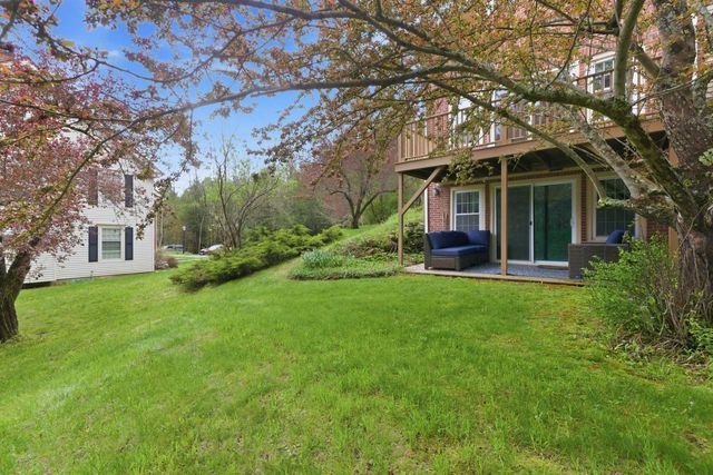 85 Townhouse Way Apt 18, Woodstock, VT 05091