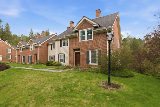 85 Townhouse Way Apt 18, Woodstock, VT 05091