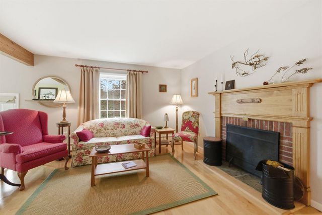85 Townhouse Way Apt 18, Woodstock, VT 05091