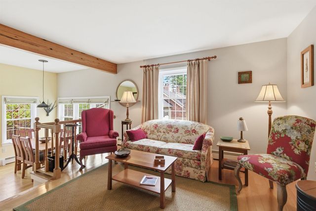 85 Townhouse Way Apt 18, Woodstock, VT 05091