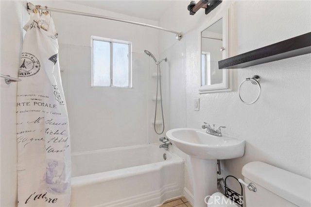 817 T Street, Merced, CA 95341