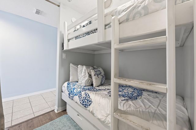 1515 SE Miracle Strip Parkway 205, Fort Walton Beach, FL 32548