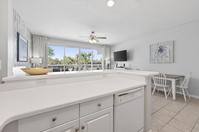 1515 SE Miracle Strip Parkway 205, Fort Walton Beach, FL 32548