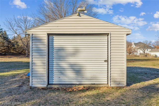 3086 Cottonwood Drive, Waukee, IA 50263