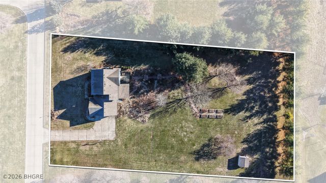 3086 Cottonwood Drive, Waukee, IA 50263