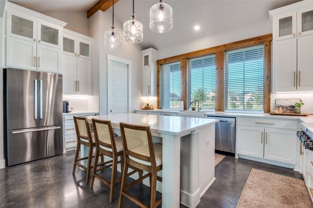 450 Cobb Lane, Waxahachie, TX 75167