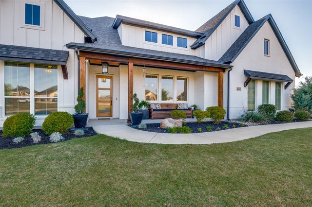 450 Cobb Lane, Waxahachie, TX 75167