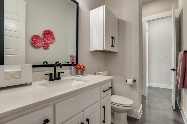 450 Cobb Lane, Waxahachie, TX 75167