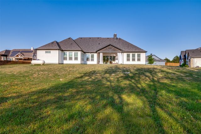 450 Cobb Lane, Waxahachie, TX 75167