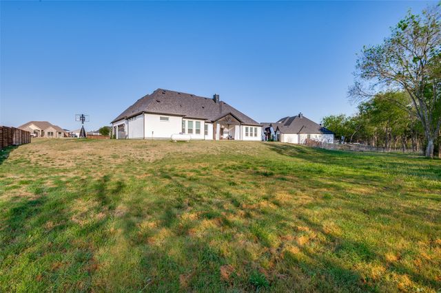 450 Cobb Lane, Waxahachie, TX 75167