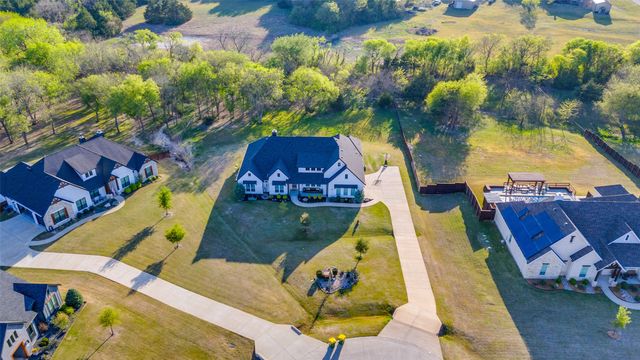 450 Cobb Lane, Waxahachie, TX 75167