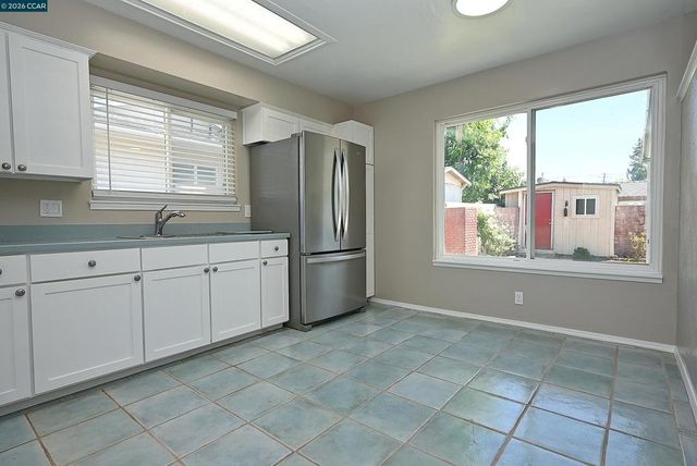 2457 Tanager Ct, Concord, CA 94520
