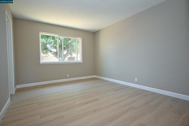 2457 Tanager Ct, Concord, CA 94520