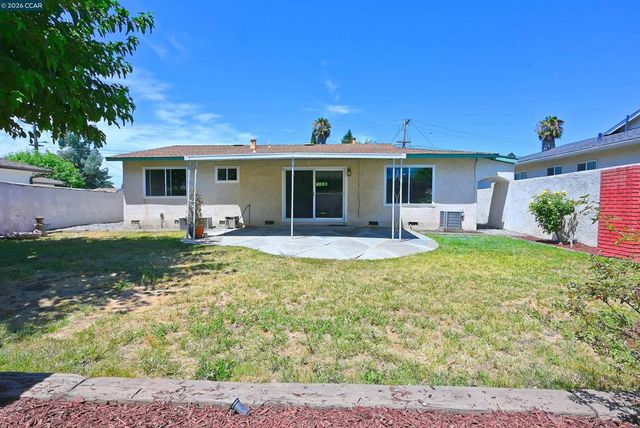 2457 Tanager Ct, Concord, CA 94520