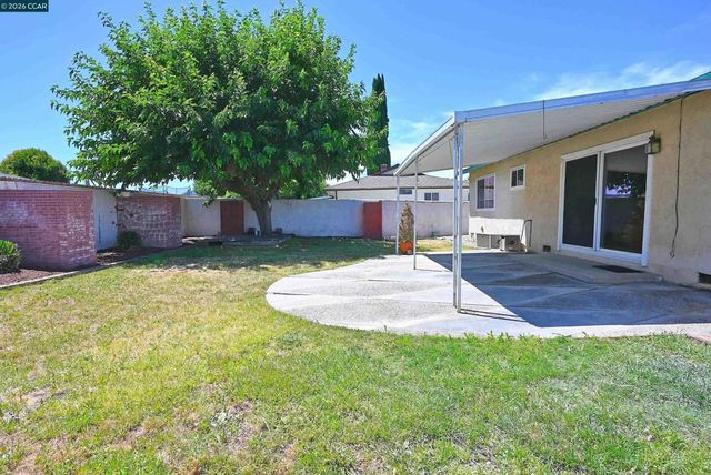 2457 Tanager Ct, Concord, CA 94520
