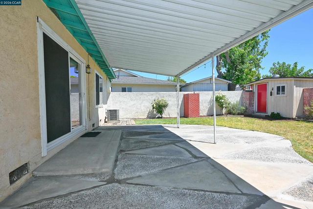 2457 Tanager Ct, Concord, CA 94520