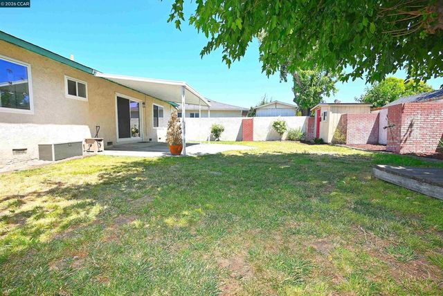 2457 Tanager Ct, Concord, CA 94520