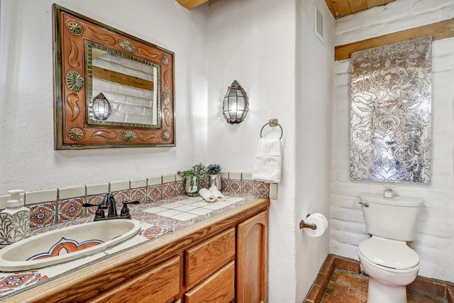 1321 Yippee Calle Court NW, Corrales, NM 87048