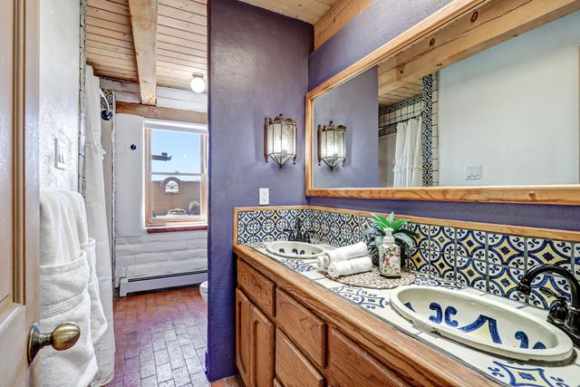 1321 Yippee Calle Court NW, Corrales, NM 87048