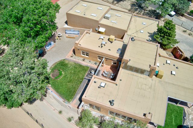 1321 Yippee Calle Court NW, Corrales, NM 87048