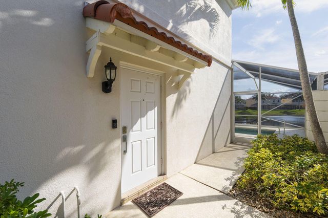 2122 Tigris Drive, West Palm Beach, FL 33411