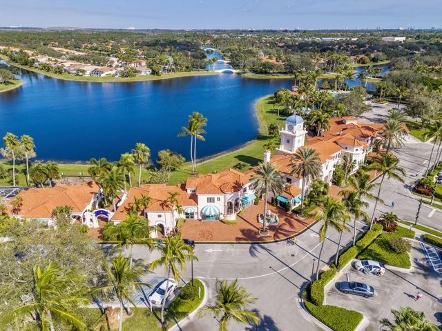 2122 Tigris Drive, West Palm Beach, FL 33411